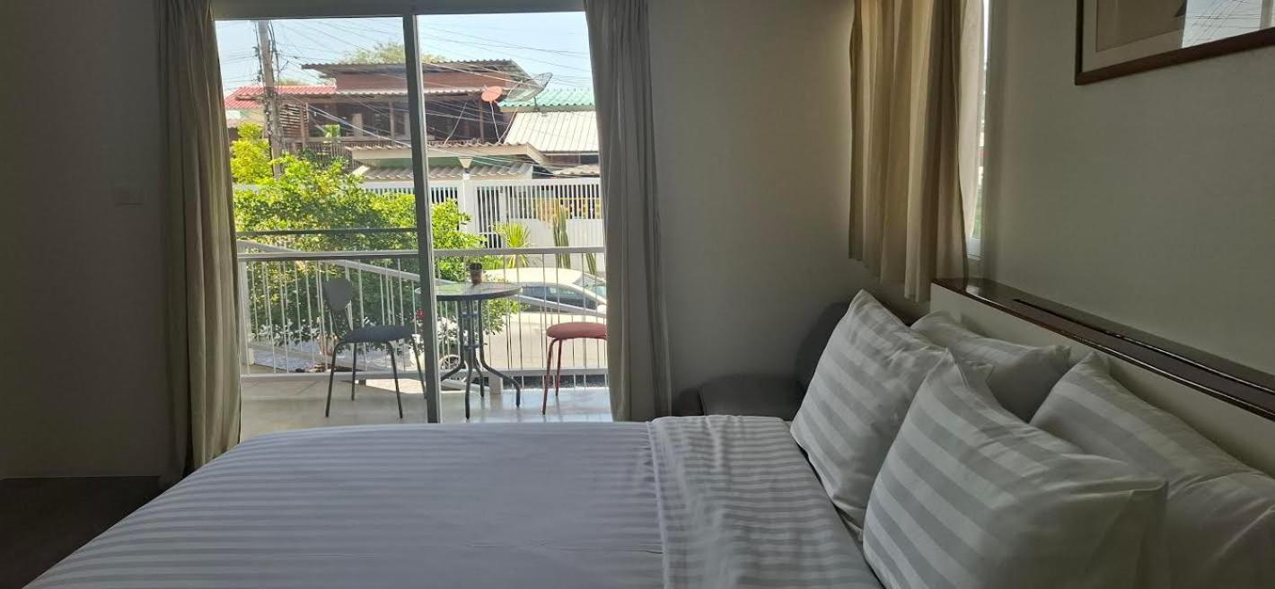 Baan Rhomkham Ayutthaya - บ้านร่มขามอยุธยา Extérieur photo